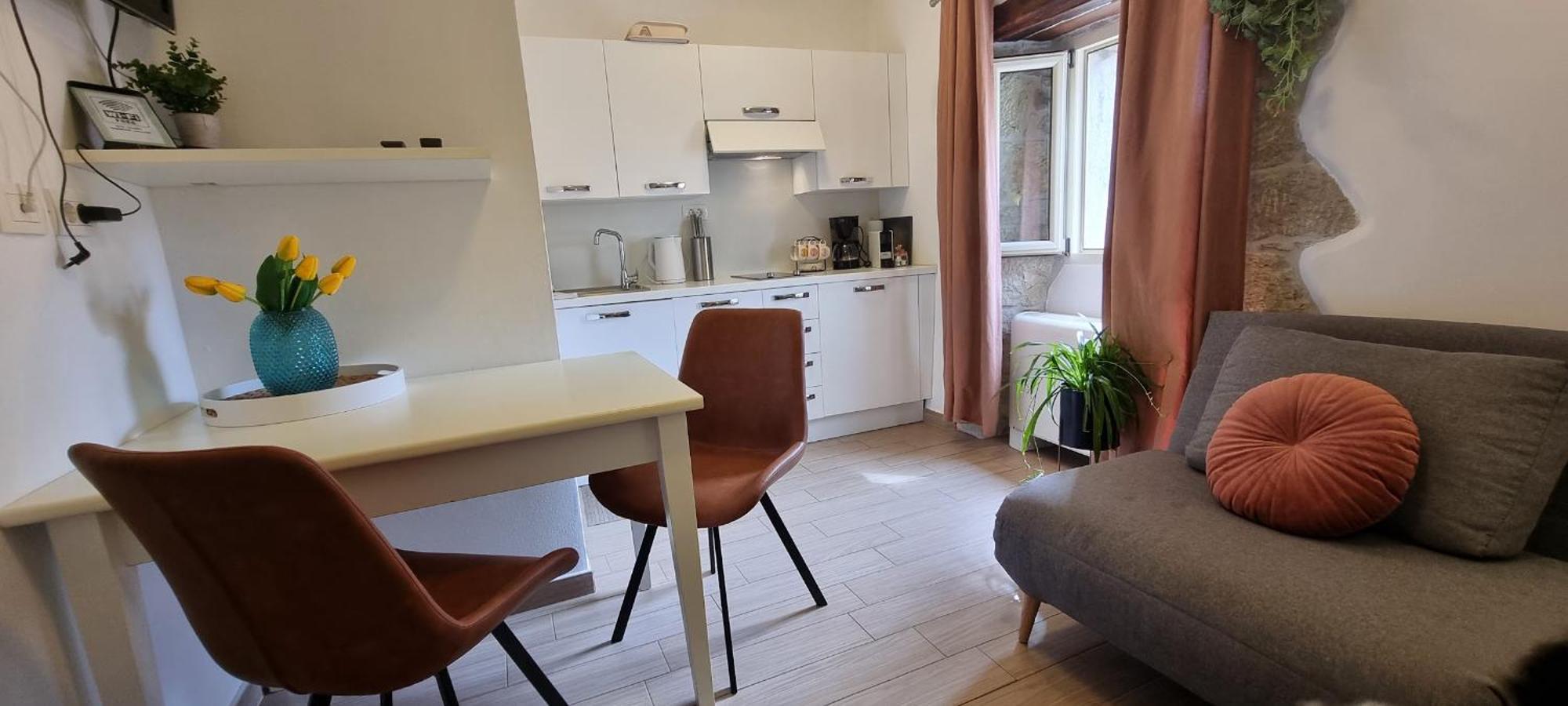Apartment In The Smallest Town In The World Hum Ngoại thất bức ảnh